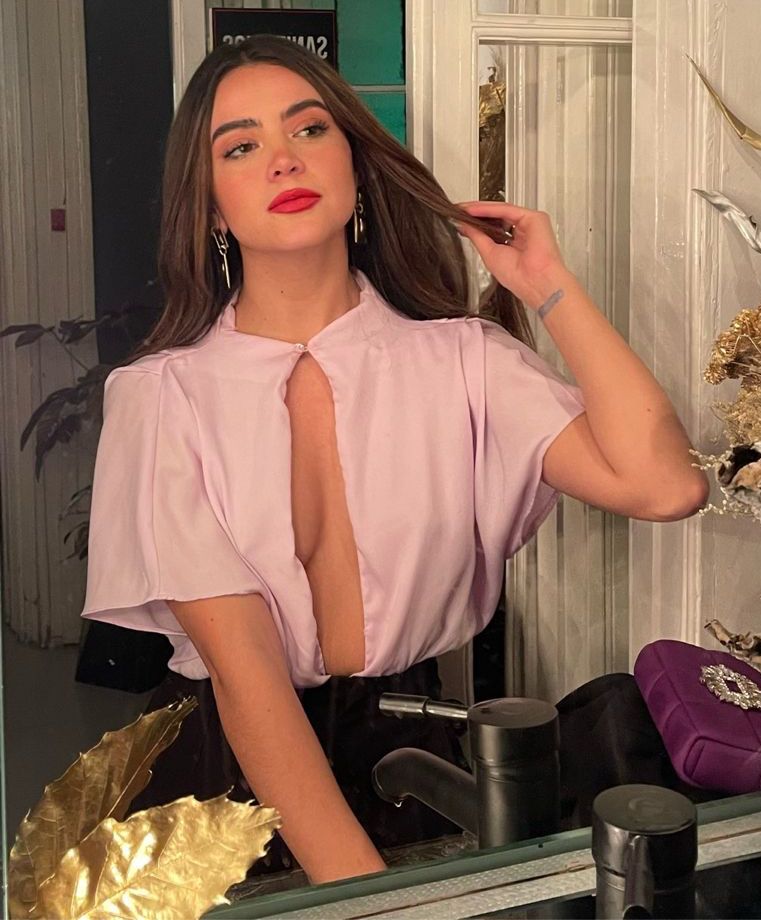 Escort - BRUNELLA - Ibiza Tops